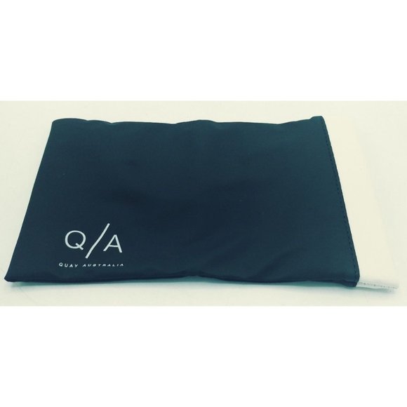 Quay Australia Black Soft Pouch with Branded Card Quay Australia Black Cloth Sunglasses Case Storage Pouch  main image 2